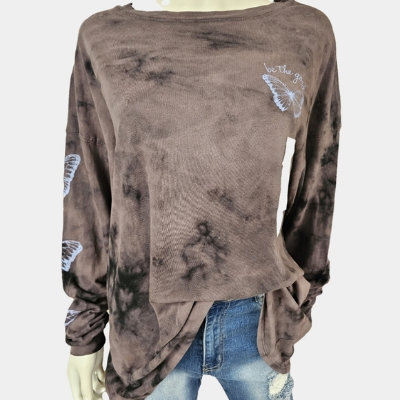 wild fable Tops - Wild Fable Long Sleeve Crew Neck Graphics Tie Dye Oversized Tee Size M NWT